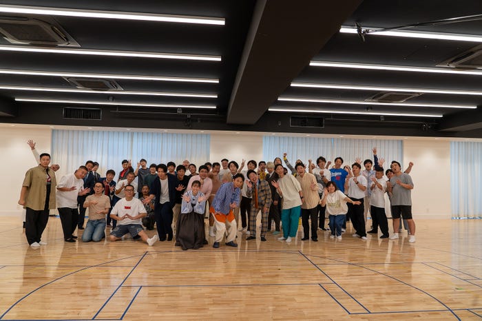 有吉弘行、壁芸人ら(C)日本テレビ