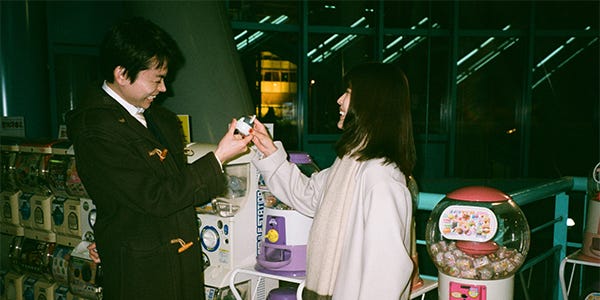 菅田将暉 有村架純 プライベート感満載のエモすぎオフショット公開 花束みたいな恋をした モデルプレス 菅田将暉 有村架純 プライベート感満載のエモすぎオフショット公開 花束みたいな恋をした モデルプレス