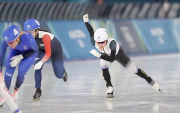 佐藤綾乃は15位 ラスト1周で4番手浮上も最後は失速集大成の大会終え「3大会連続でメダルを取れたことを誇りに思っていいのかな」