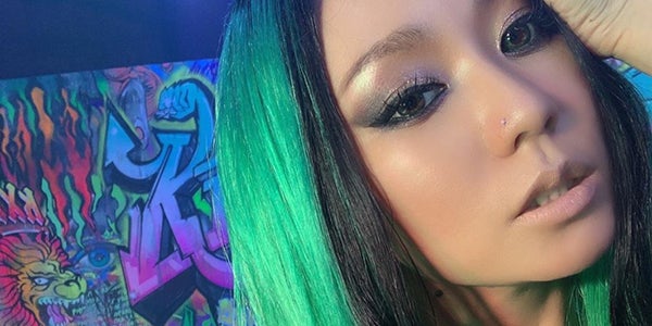 倖田來未 緑 黒ツートンカラーに大胆イメチェン ずっとやりたかった ファンから絶賛の声 モデルプレス