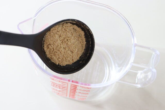 ダイソー　溶かして使う粉末めんつゆの素　粉末