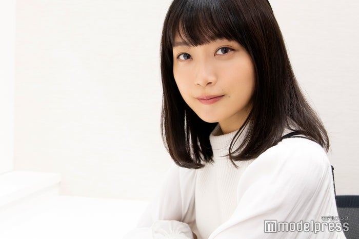 女優 深川麻衣 乃木坂46卒業から約2年半 本人が思う現在地 美しくなった の声には 変わらない謙虚な回答 モデルプレスインタビュー モデルプレス