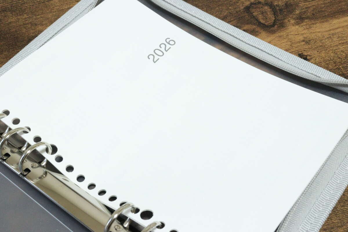 2026年ルーズリーフマンスリー（A5、シンプル）　ファイリング