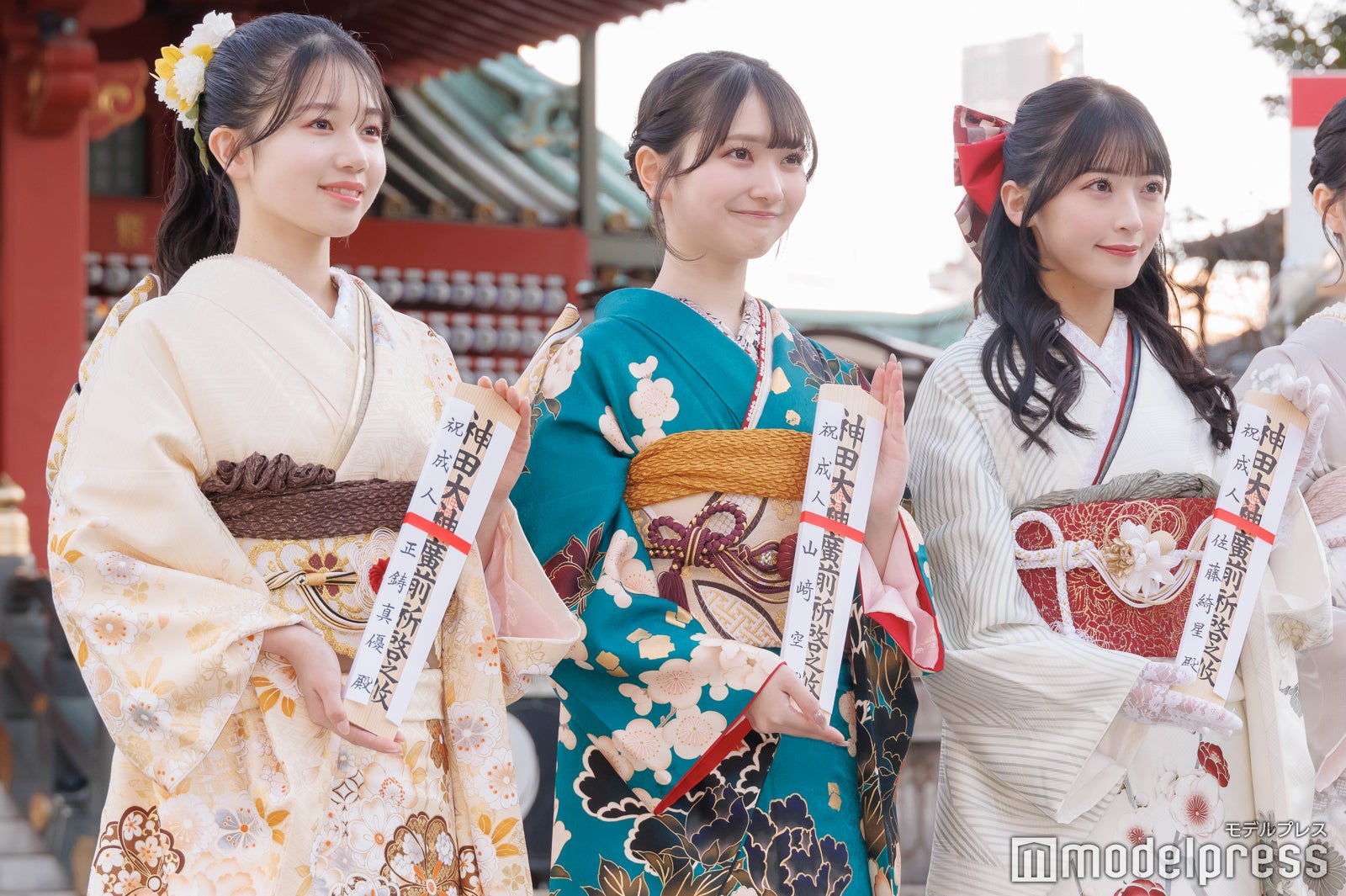 正鋳真優、山崎空、佐藤綺星（C）モデルプレス