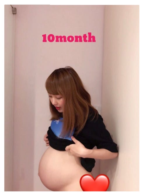 9ヶ月と10ヶ月の比較/川崎希オフィシャルブログ(Ameba)より