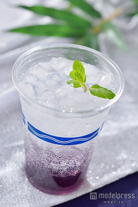 バイオレットカクテル￥680／リフレスコス／TDS（C）Disney