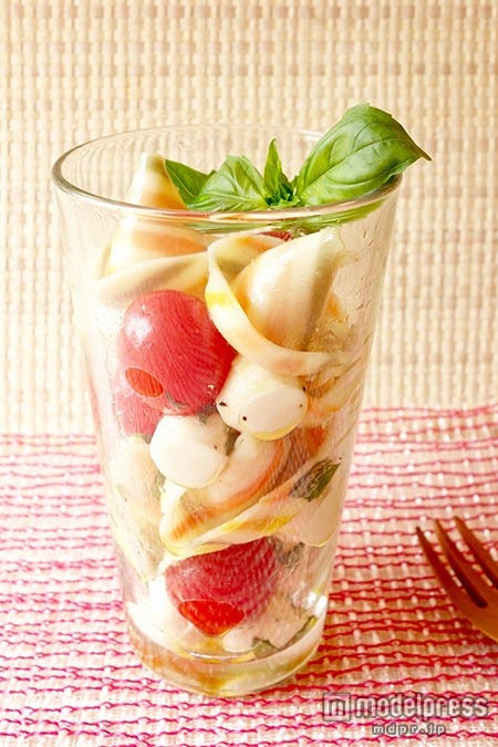 チェリートマトとモッツァレラのサラダ風パスタ