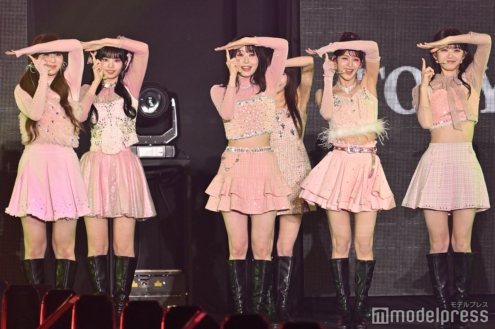 ME:I（C）モデルプレス