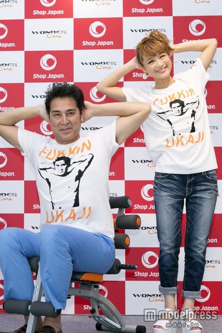 （左から）宇梶剛士、鈴木奈々