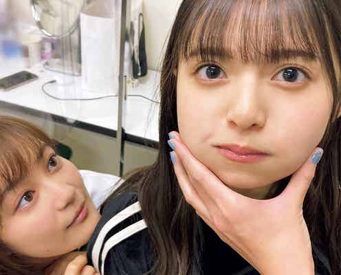 齋藤飛鳥の“もぐもぐショット”・山下美月&秋元真夏の“あざとポーズ”…「乃木撮」裏表紙解禁