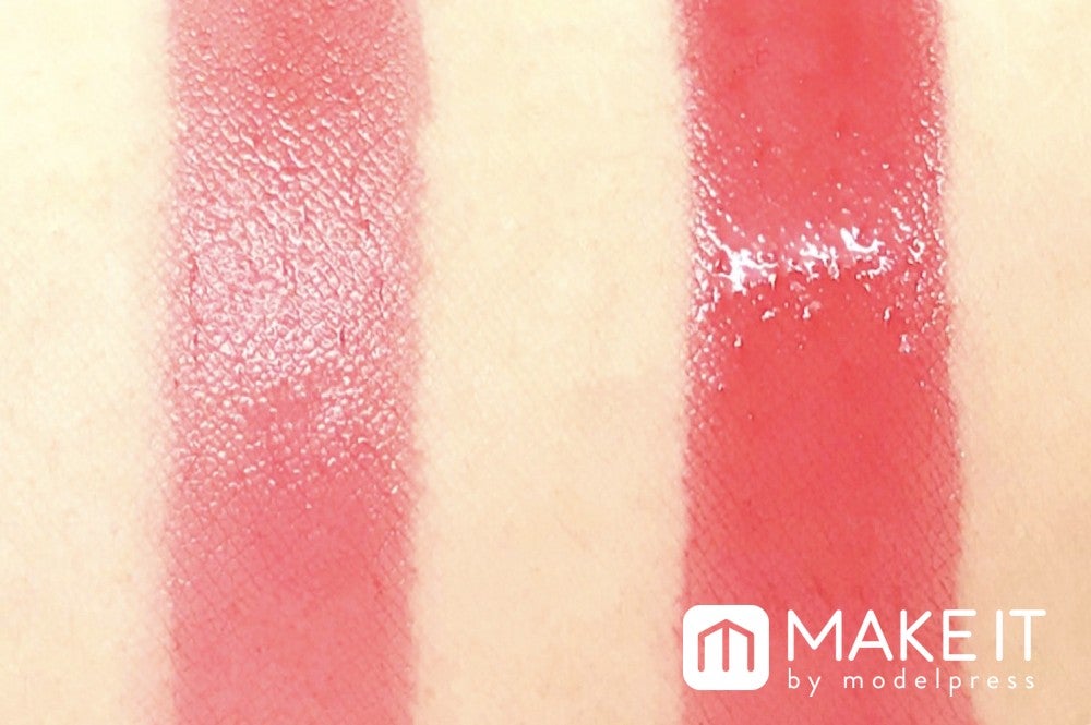 ADDICTION／チークポリッシュ／04 Revenge（左から一度塗り・二度塗り） (C)メイクイット