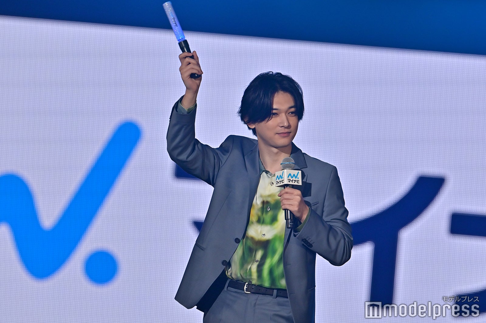 吉沢亮、TGC点灯式でEXIT兼近も魅了 「横にいる吉沢亮がまたキレイで…」