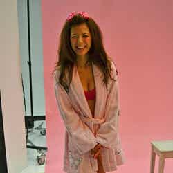 スザンヌ撮影オフショット