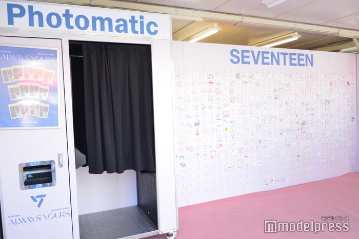 「お台場冒険王2023 SUMMER SPLASH!」SEVENTEENブース(C)モデルプレス