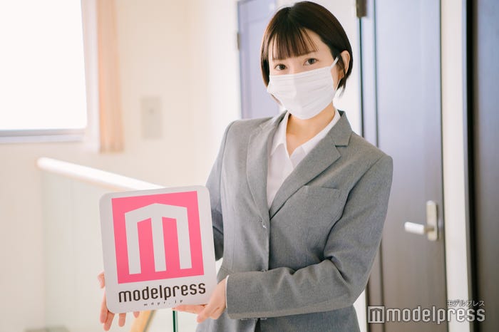 丸の内OLレイナ(C)モデルプレス