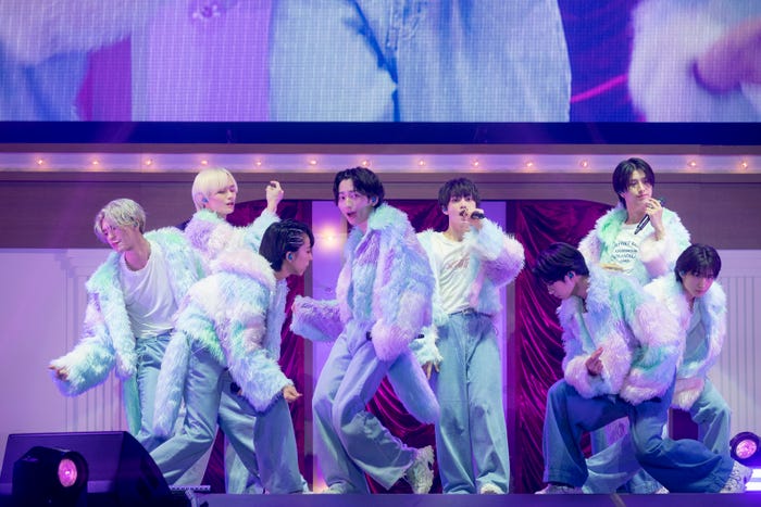 ICEx「EBiDAN THE LIVE CRUISE 2024」YELLOW ISLAND(C)米山三郎/ウチダアキヤ