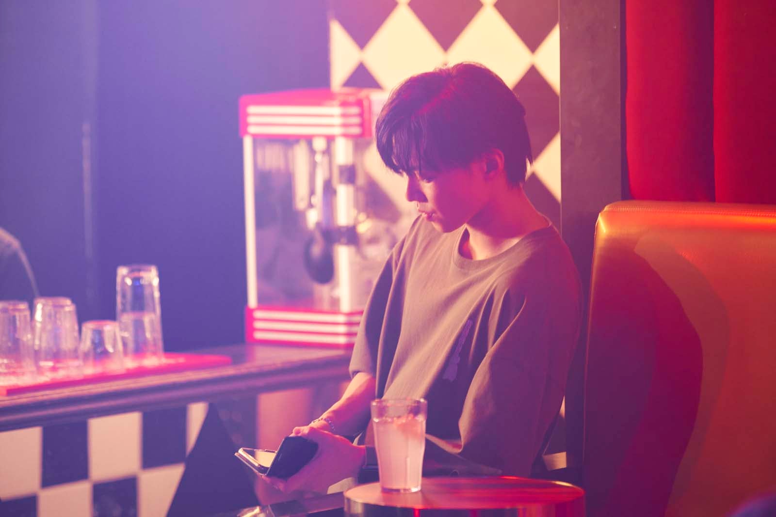 佐藤大樹「around1／4（アラウンドクォーター）」第6話より（C）ABCテレビ・テレビ朝日