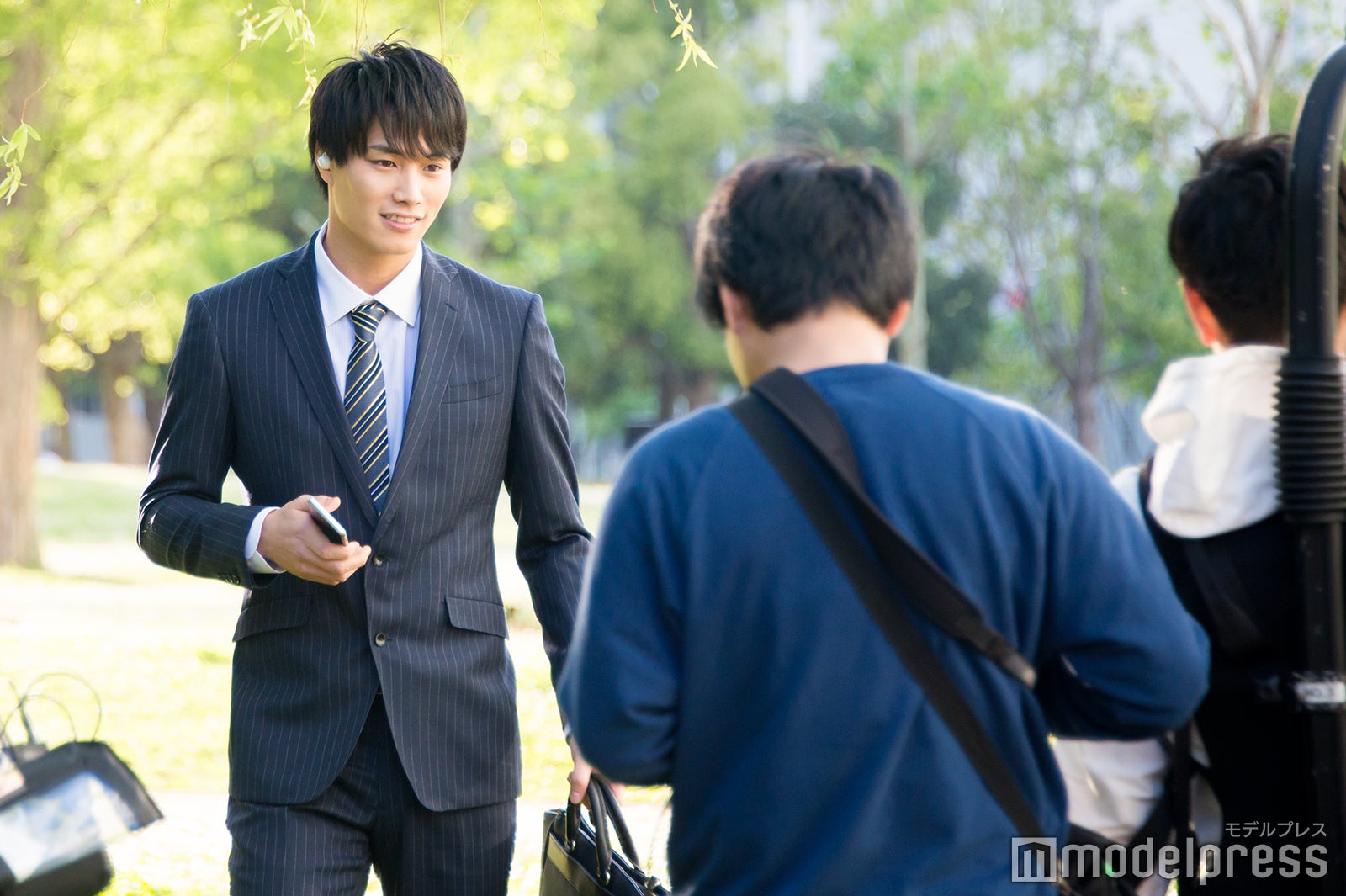 鈴木伸之／ドラマオリジナルCM撮影の様子（C）モデルプレス