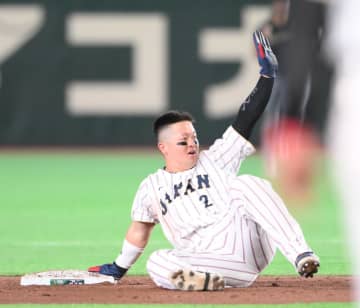 大谷翔平 2死満塁で打席も二塁走者の牧が牽制タッチアウト 好機逃す 捕手からの牽制球に戻れず チャレンジも認められず