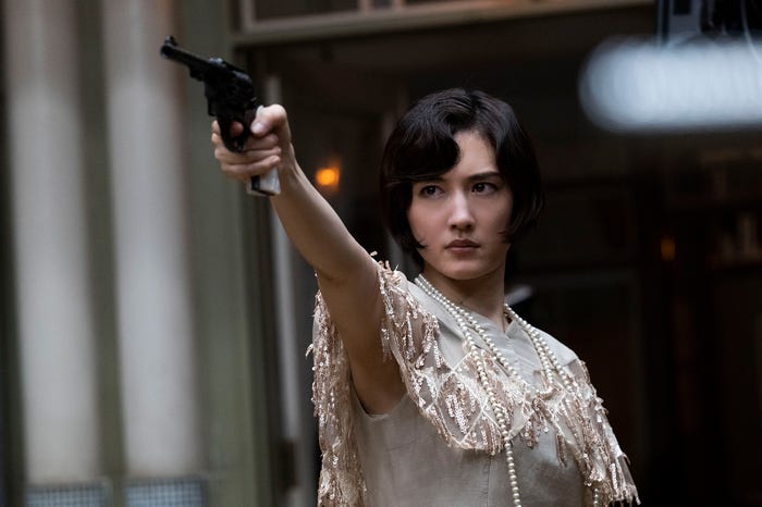 綾瀬はるか(C)2023「リボルバー・リリー」フィルムパートナーズ