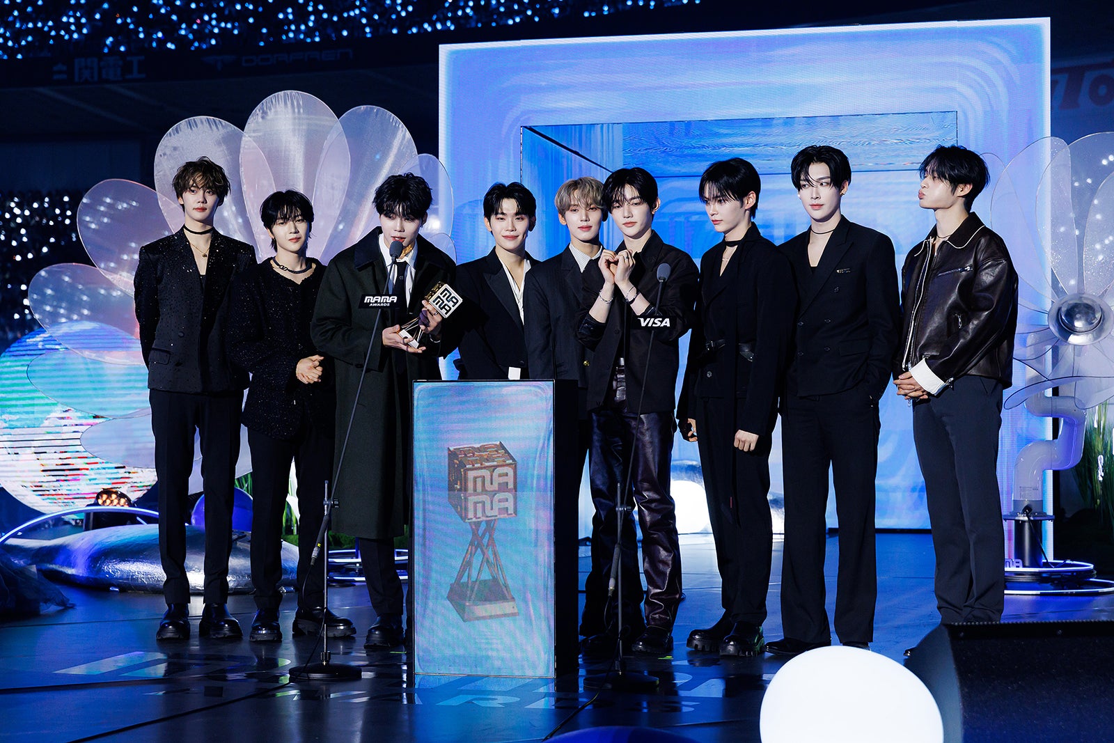 ZEROBASEONE（C）CJ ENM