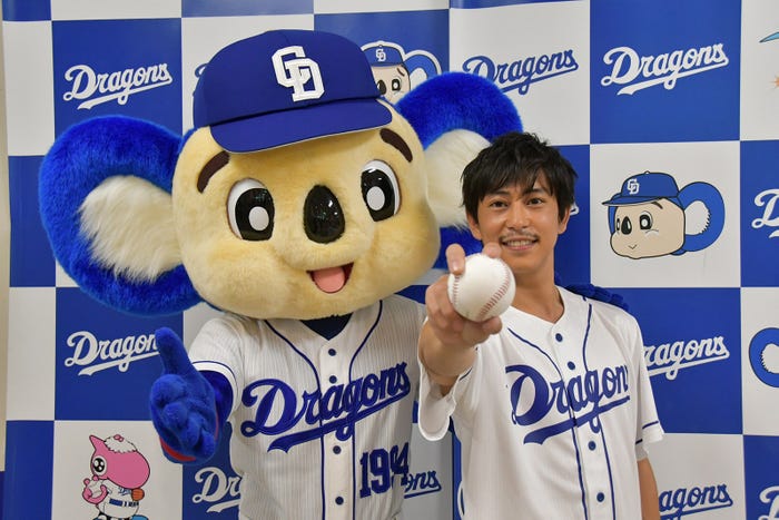 ドアラ、佐野岳(提供写真)