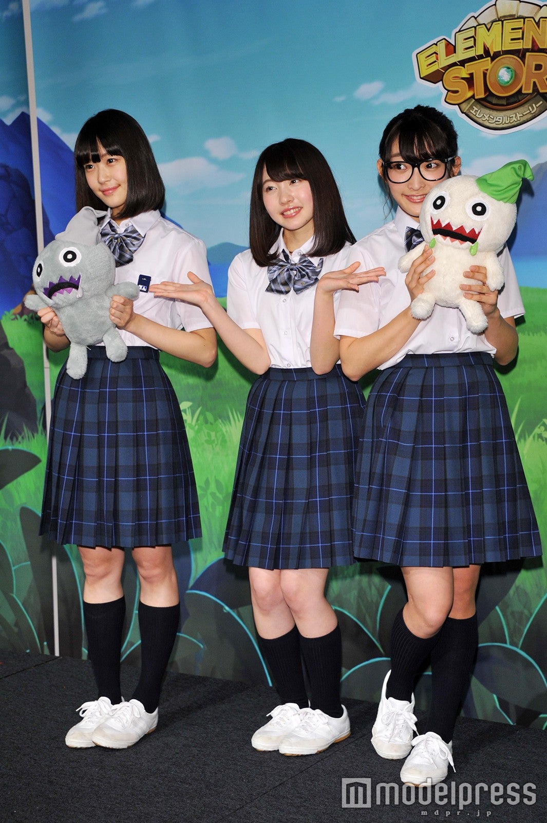 “まこみな”（左から）まこ、みなみ（C）モデルプレス