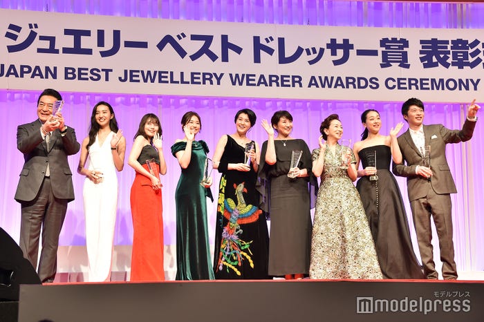 (左から)高橋英樹、Koki,、有村架純、木村文乃、藤原紀香、松下由樹、原田美枝子、浅田真央、田中圭(C)モデルプレス