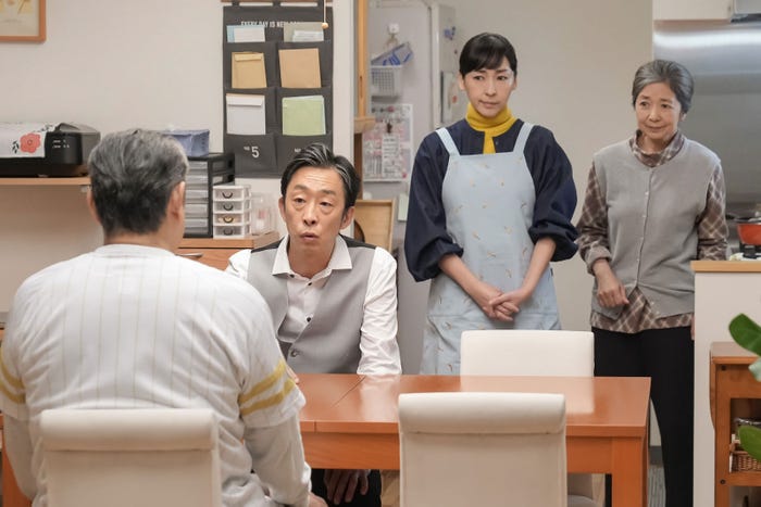 松平健、北村有起哉、麻生久美子、宮崎美子「おむすび」第101話(C)NHK