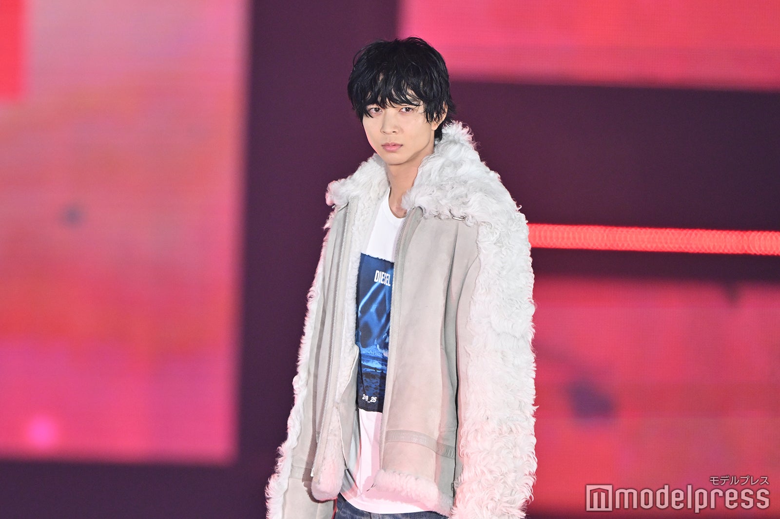 （C）モデルプレス