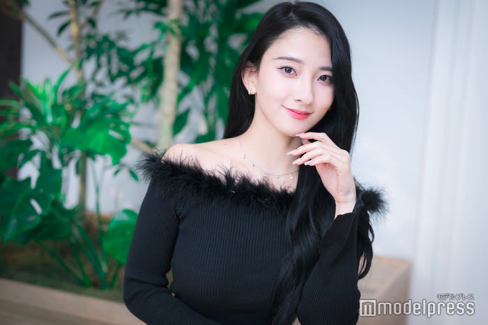 アオイ(C)モデルプレス