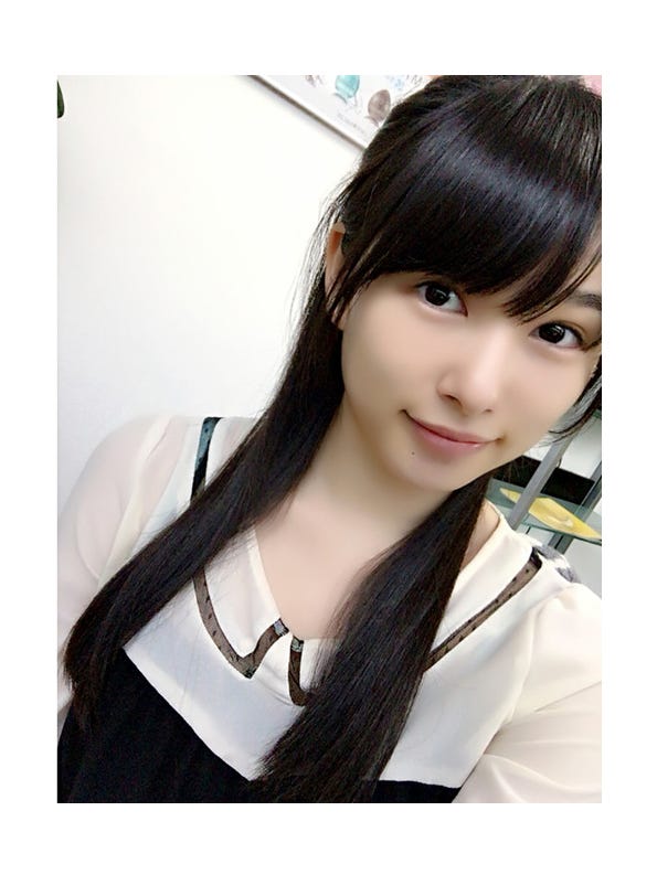 大学合格を報告した桜井日奈子/公式ブログより