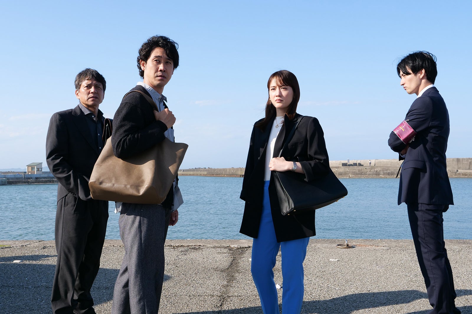 勝村政信、大泉洋、綾瀬はるか、古屋呂敏／「元彼の遺言状」第9話より（C）フジテレビ