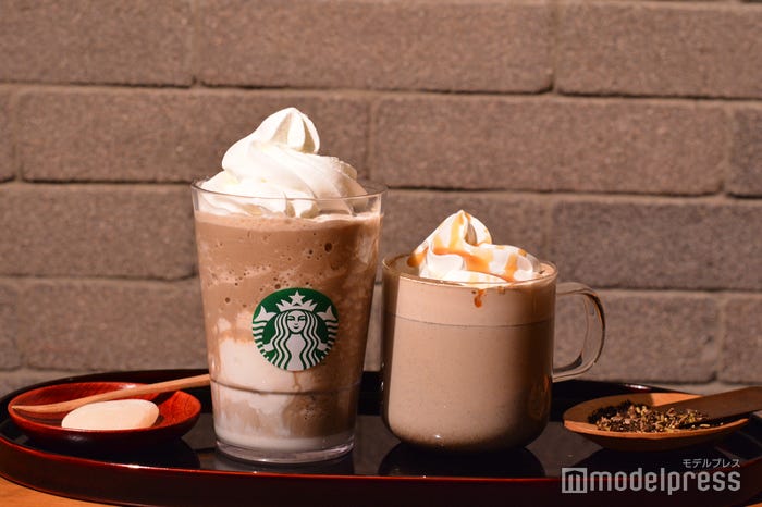 ほうじ茶 もちっと ミルク フラペチーノ、ほうじ茶 まろやか キャラメル ティー ラテ(C)モデルプレス