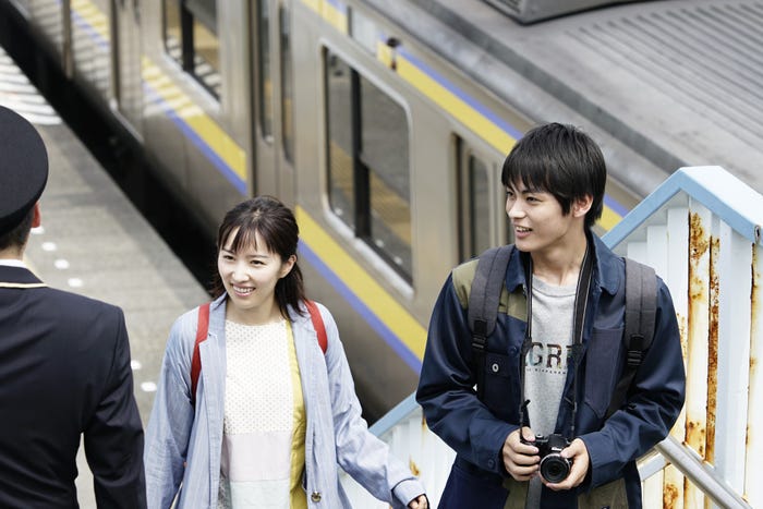 徳永えり、神尾楓珠/「恋のツキ」最終話より(C)新田章/講談社(C)「恋のツキ」製作委員会