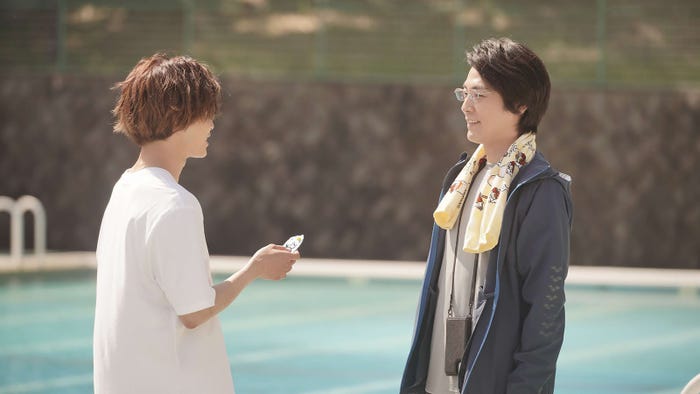 草川拓弥、福士誠治/「みなと商事コインランドリー」第10話より(C)缶爪さわ・椿ゆず/KADOKAWA/「みなと商事コインランドリー」製作委員会