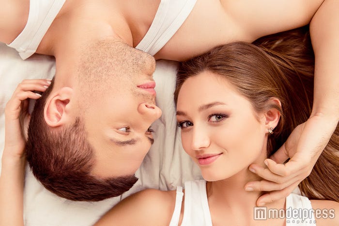 男性は好きな女性からチョコをもらいたい(photo by deagreez/Fotolia)