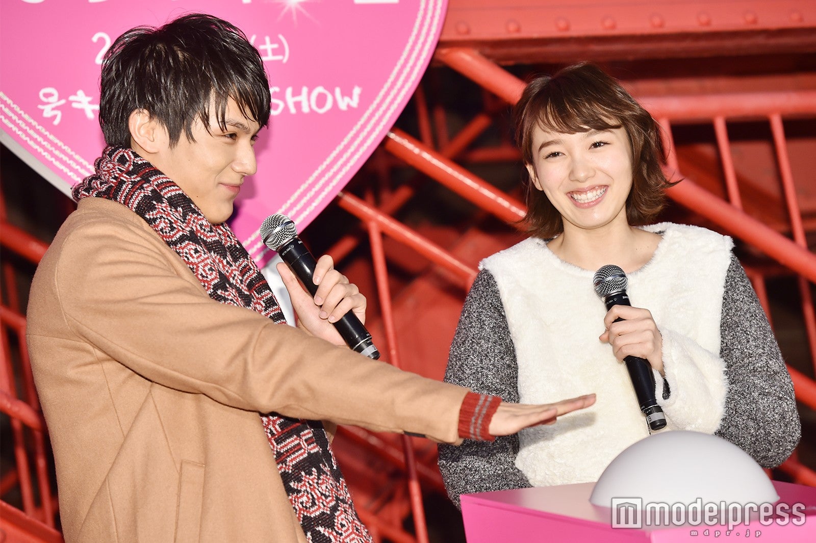 中川大志、飯豊まりえ （C）モデルプレス