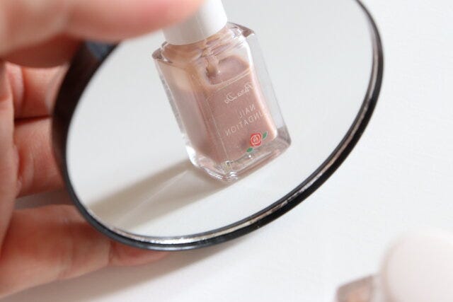 ダイソーの吸盤付ミラー（7.5cm）は映りが良い