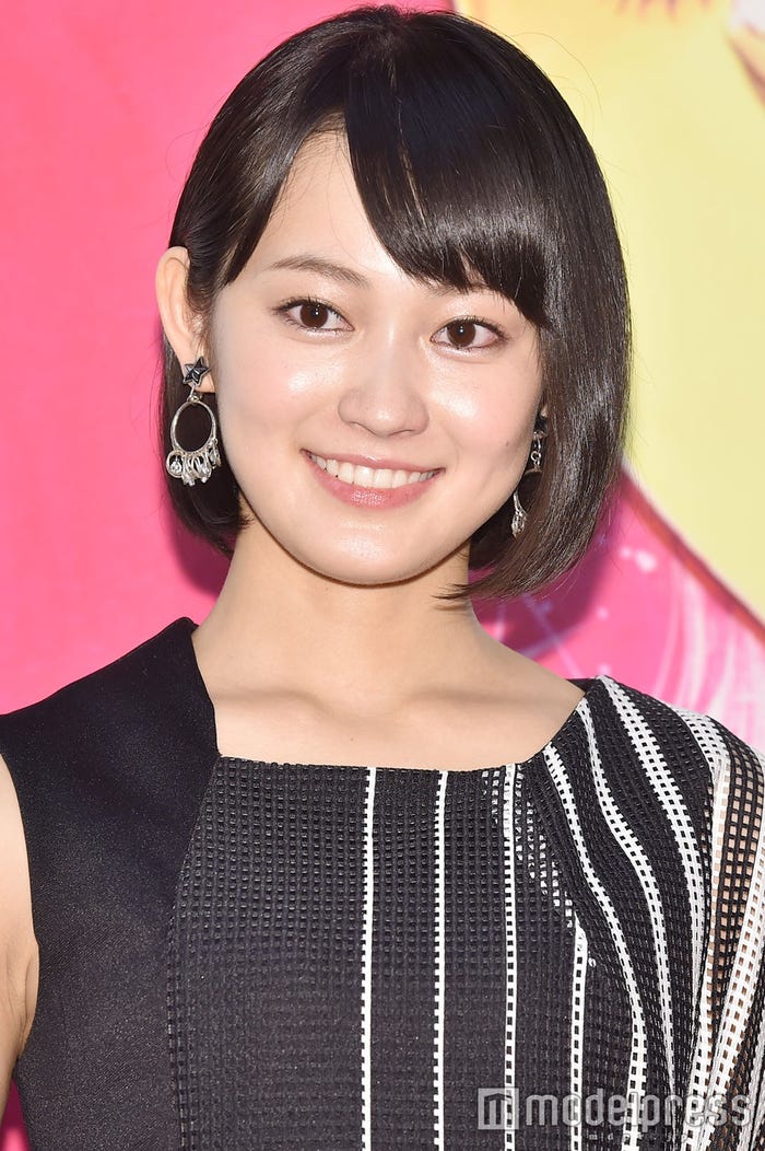 吉本実憂(C)モデルプレス