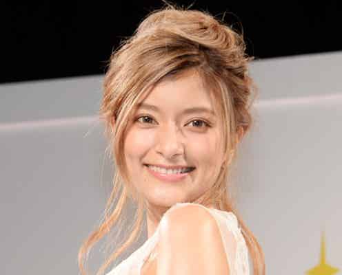 ローラ、SMAPライブで大はしゃぎ「筋肉痛だぁ~」