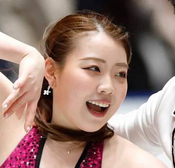 「大人の女性」 フィギュア・紀平梨花「3月～4月のいろいろ♥」投稿 黒ノースリーブにルイ・ヴィトンのバッグ SNS「充実していて何よりです」