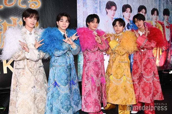 M!LK(左から)山中柔太朗、塩崎太智、佐野勇斗、吉田仁人、曽野舜太(C)モデルプレス