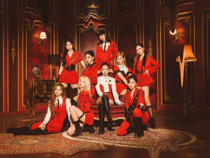TWICE(提供写真)