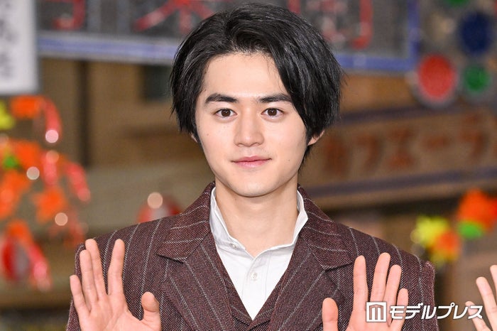 鈴鹿央士、筋肉の線が「刃牙みたい」トレーニングの成果明かす【嘘解きレトリック】
