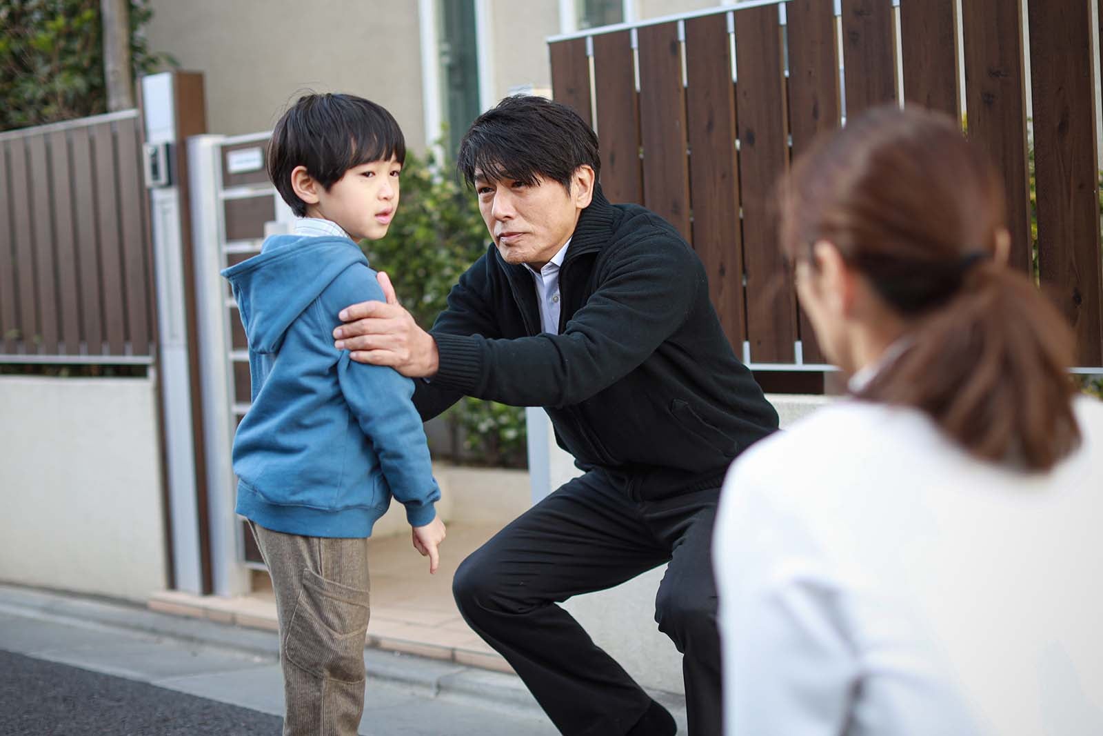 高橋克典「離婚しない男―サレ夫と悪嫁の騙し愛―」第8話より（C）テレビ朝日