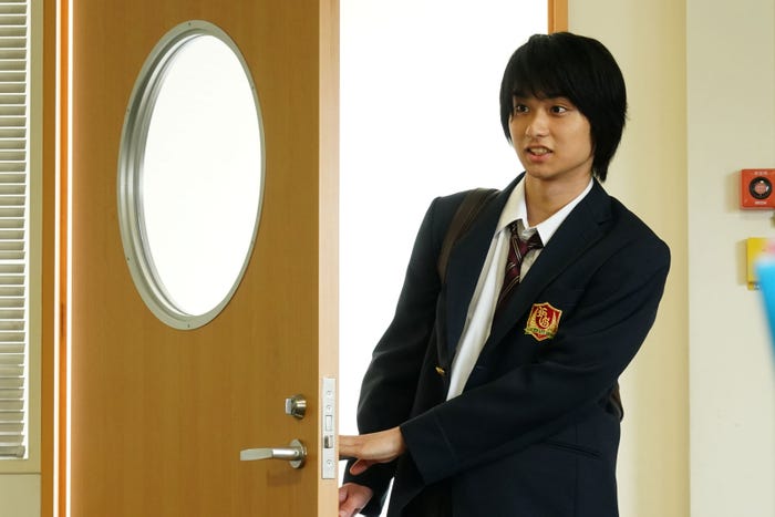 奥平大兼「最高の教師 1年後、私は生徒に■された」第8話より(C)日本テレビ