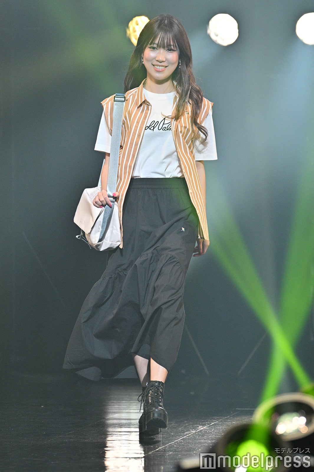 （C）モデルプレス