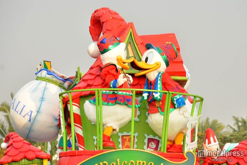 「ディズニー・サンタヴィレッジ・パレード」