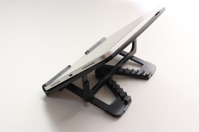 6段階調節タブレットスタンド 使用例 6段階調節タブレットスタンド 使用例